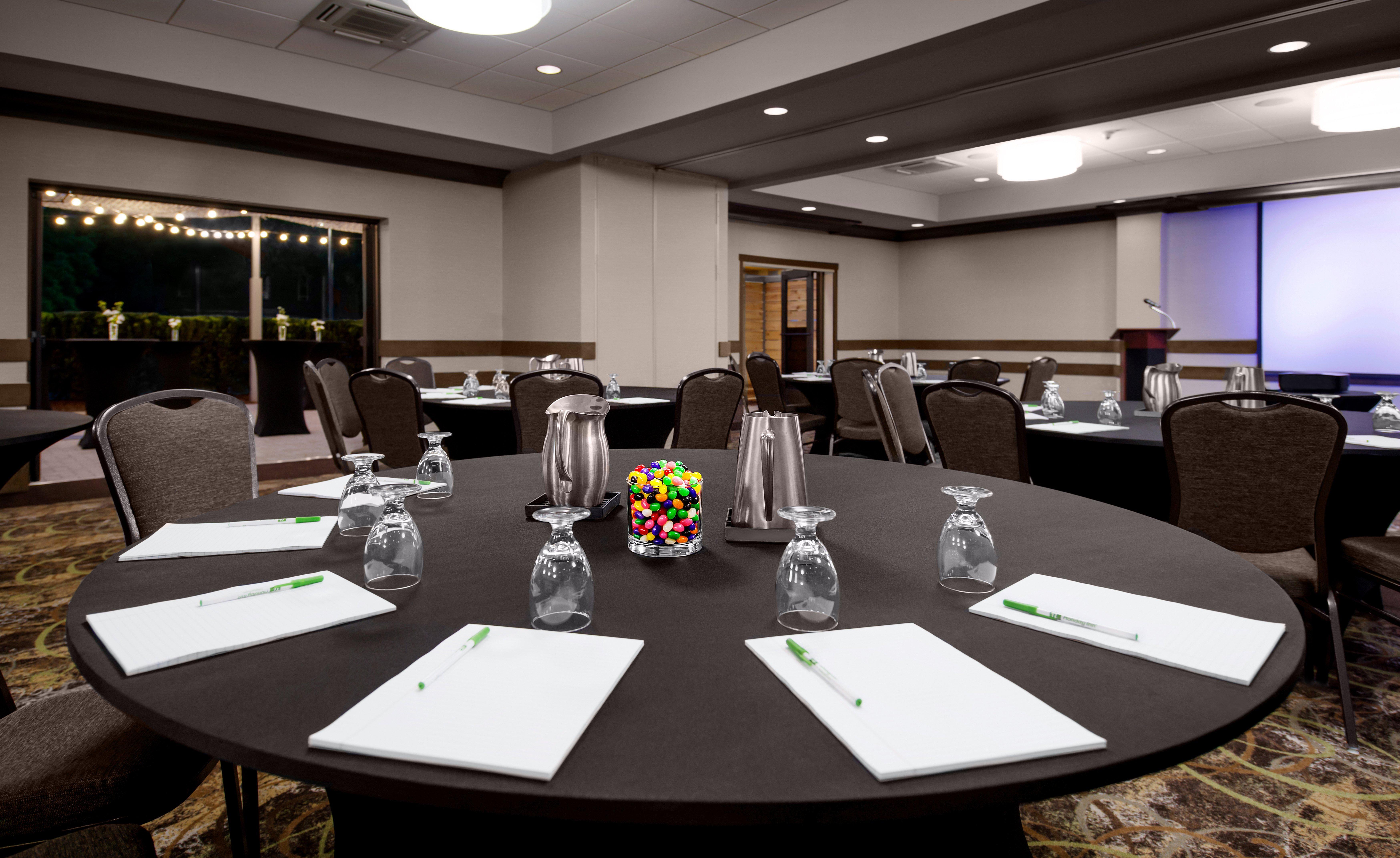 Holiday Inn Nashville - Vanderbilt - Dwtn By Ihg Exteriör bild
