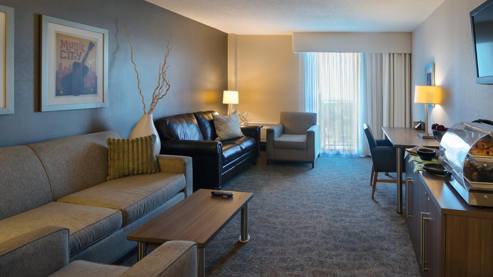 Holiday Inn Nashville - Vanderbilt - Dwtn By Ihg Exteriör bild