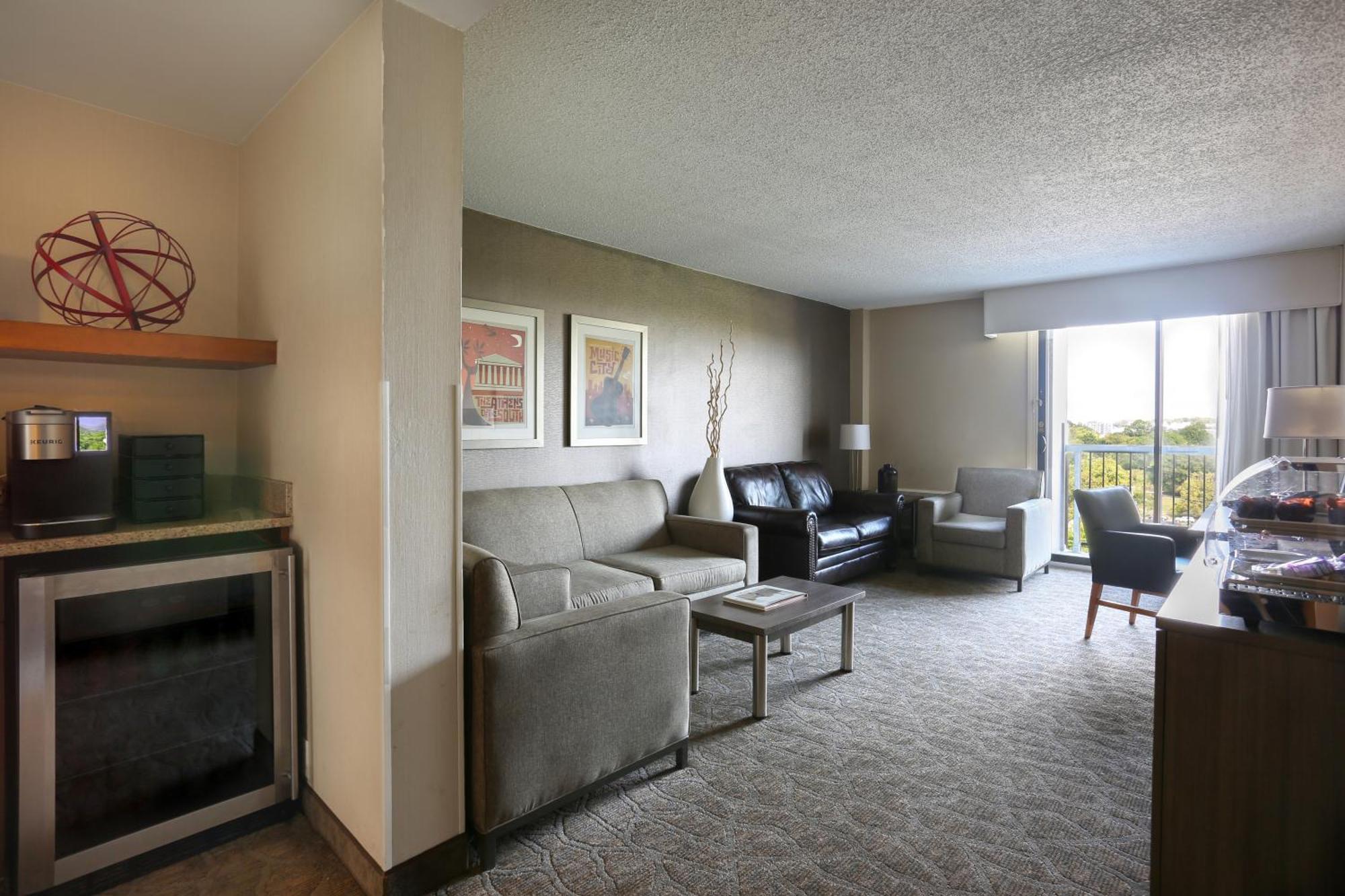 Holiday Inn Nashville - Vanderbilt - Dwtn By Ihg Exteriör bild